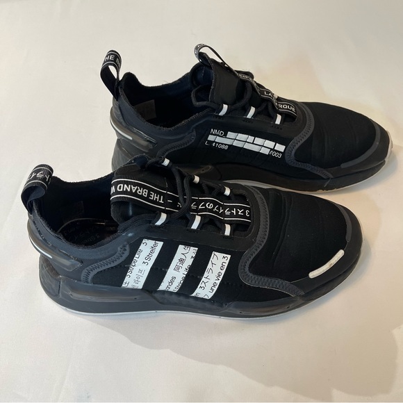 Adidas Streifen , men’s size 8 , black , good condition , preowned - Picture 4 of 4